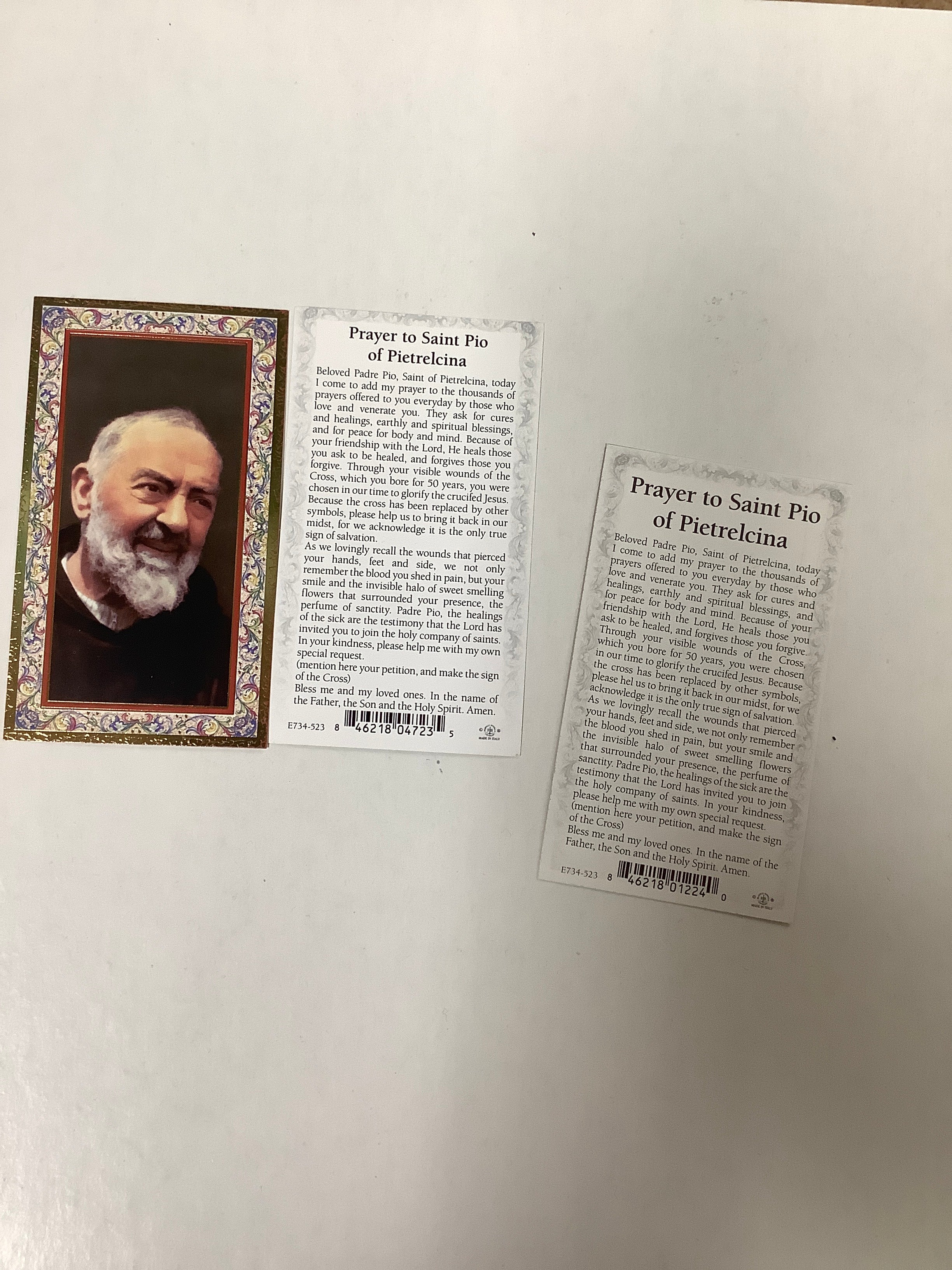 BM-gold-embossed-St Pio of Pietrelcina-E734-523 (7235)