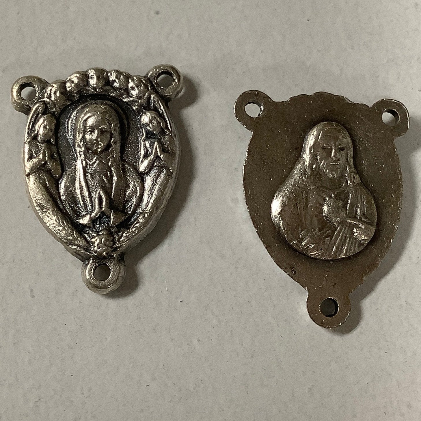Rosary Centerpiece/Mandonna