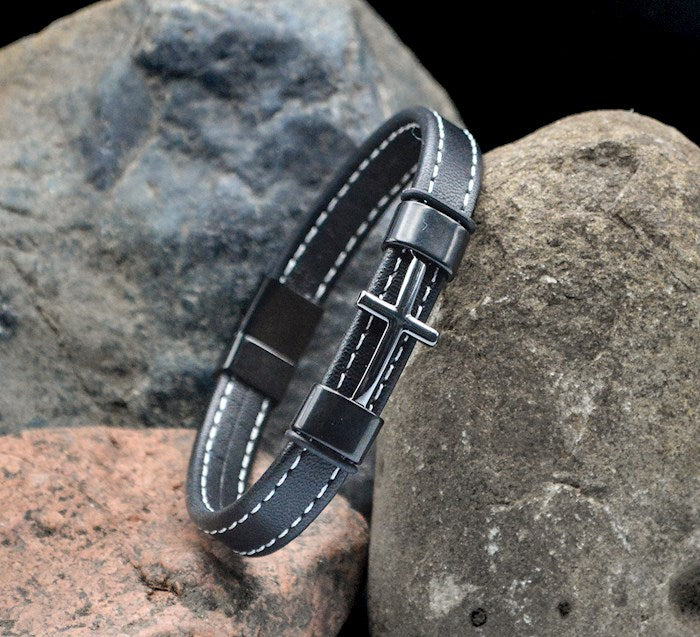 Bracelet-Men-Cross-Stitched Black-Magnetic