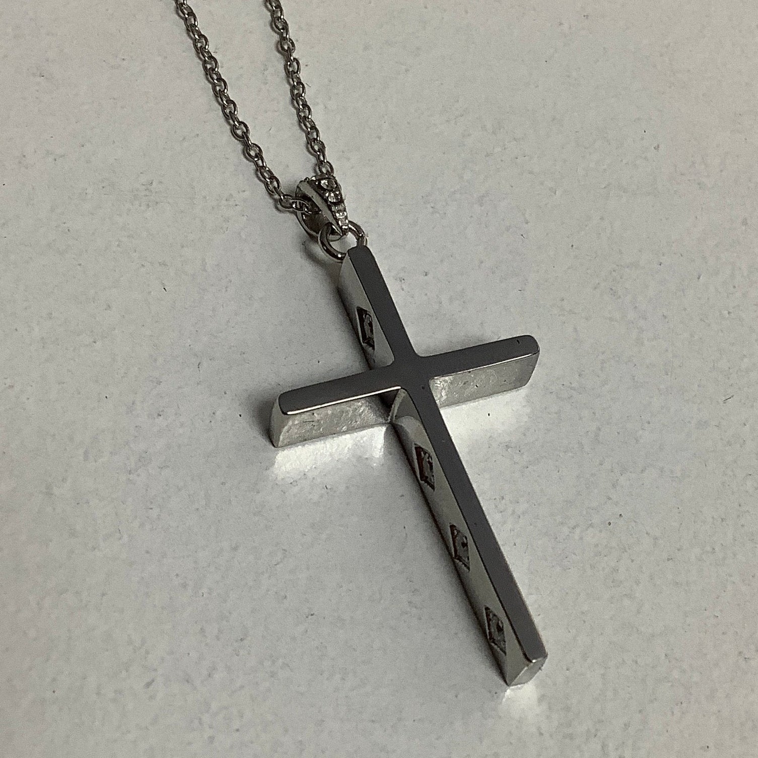 Necklace-Mat 19:26-Girl's Forever Cross