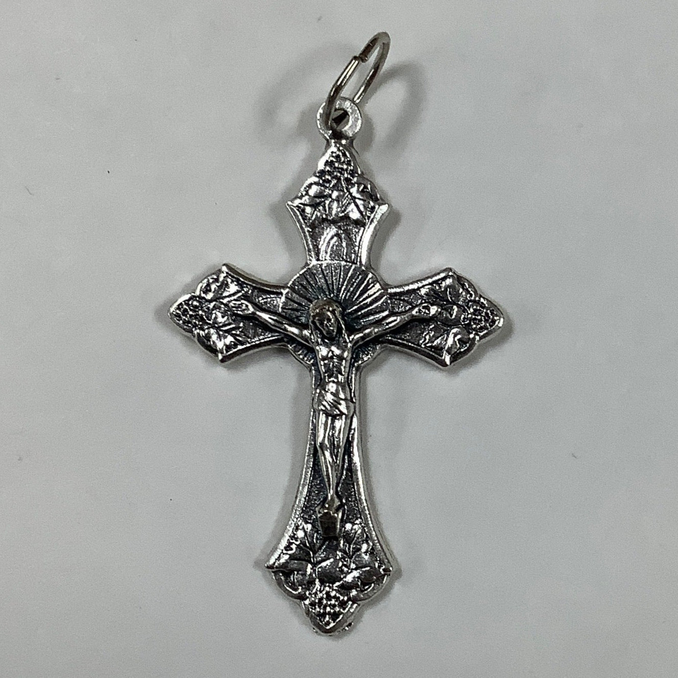 Crucifix Medal/1 1/4"/16-1100