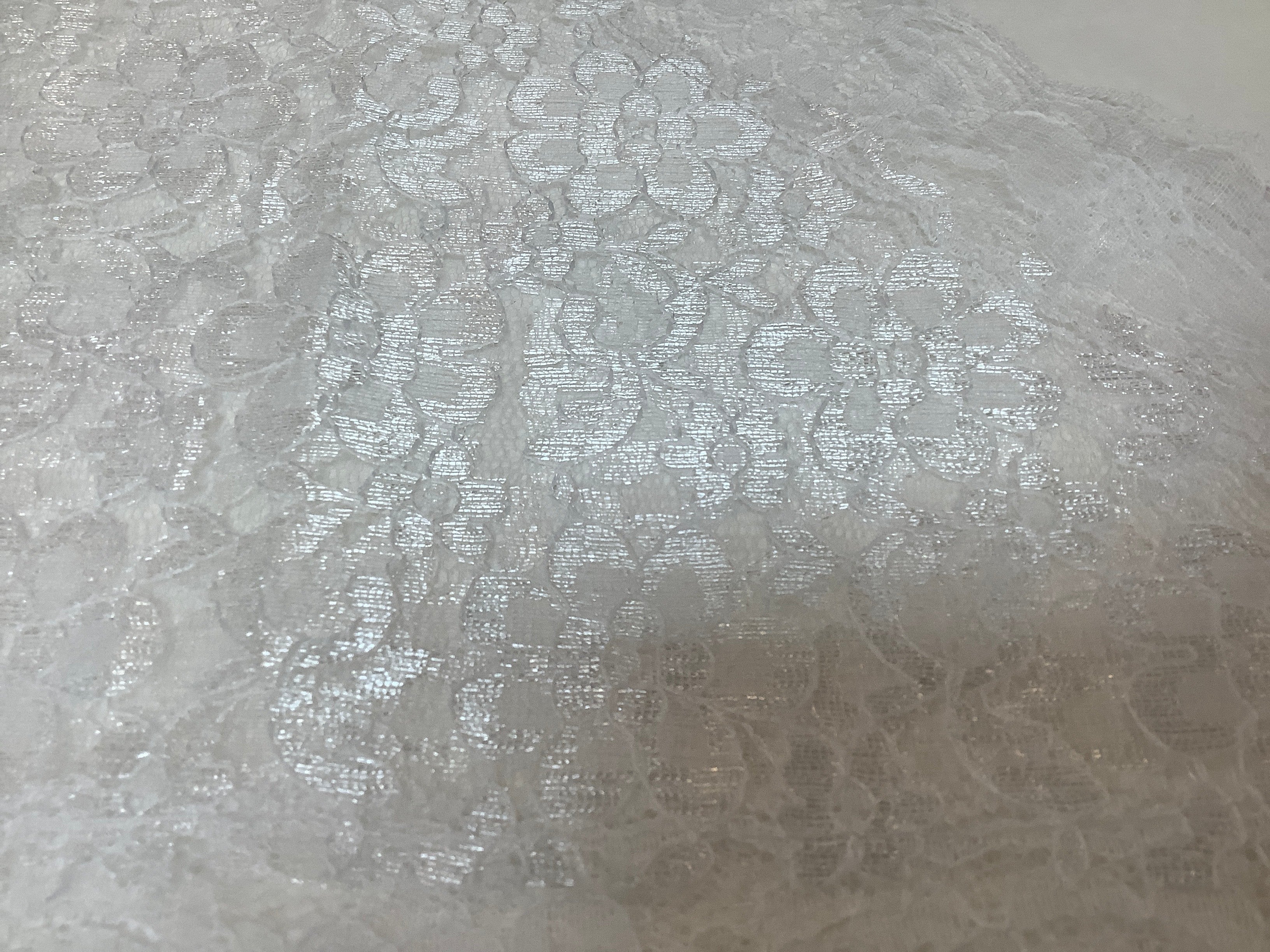Mantilla in White