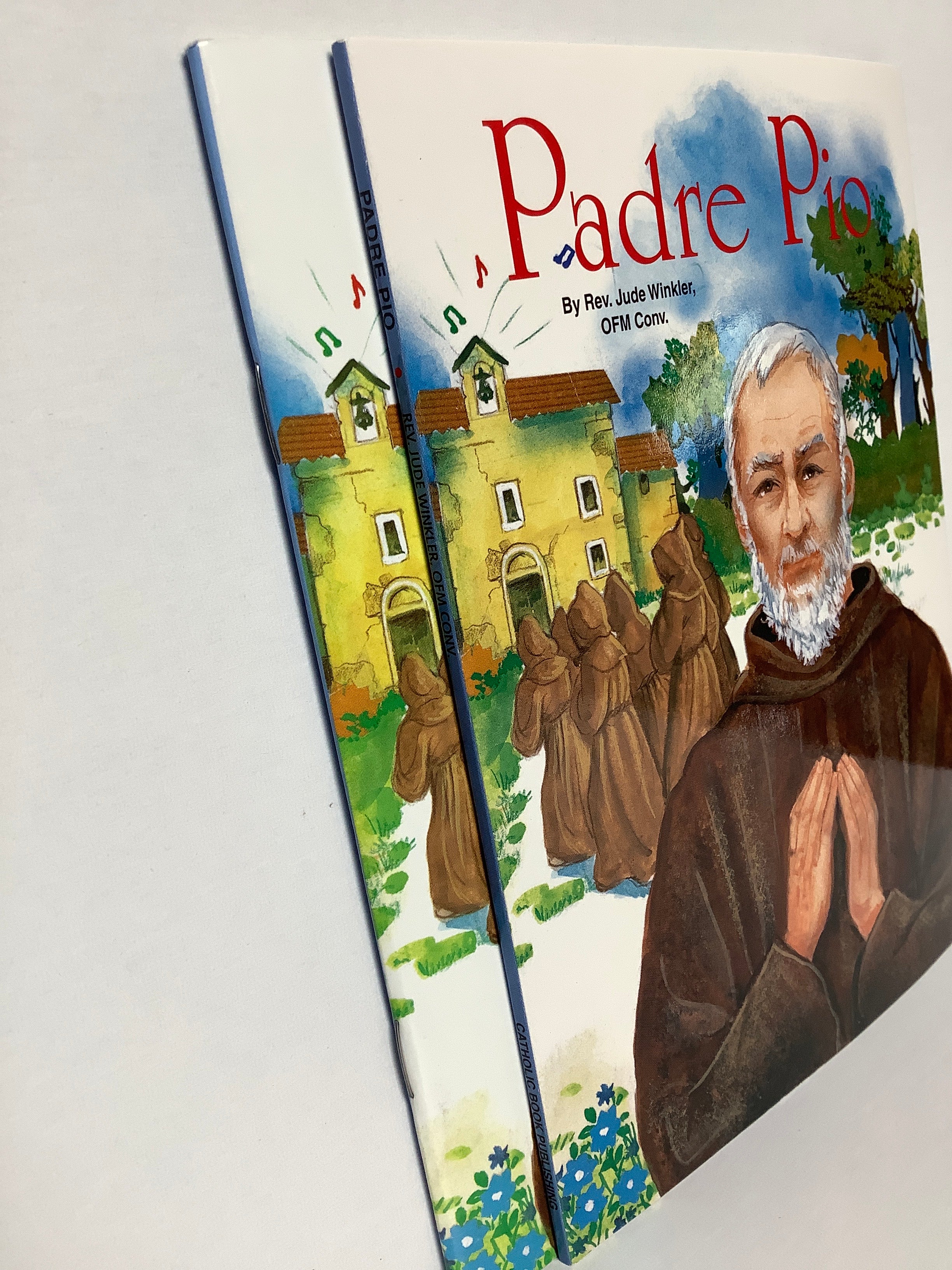 Book/Padre Pio. by Jude Winkler