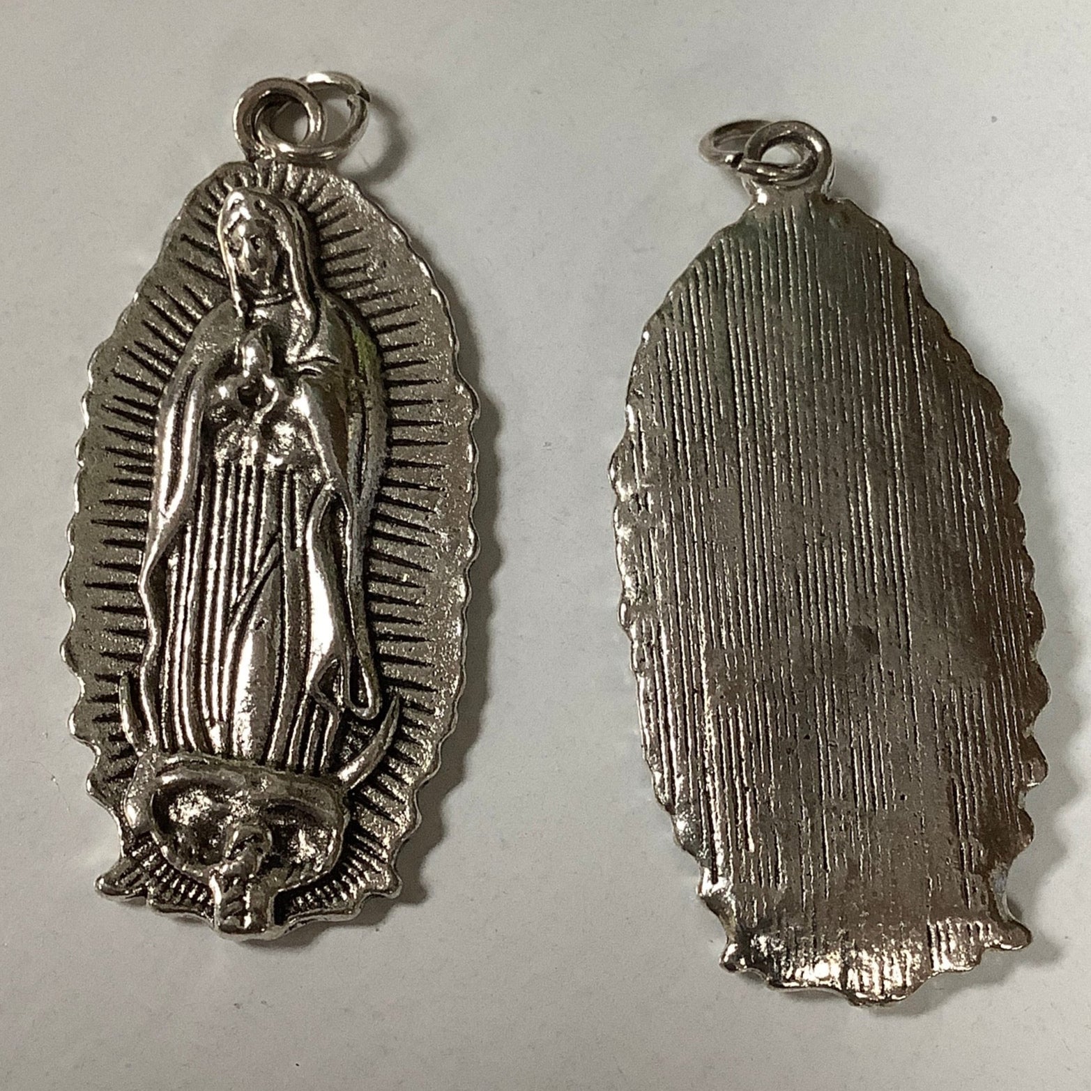 Medal-OLGuadalupe-Large-M400GU