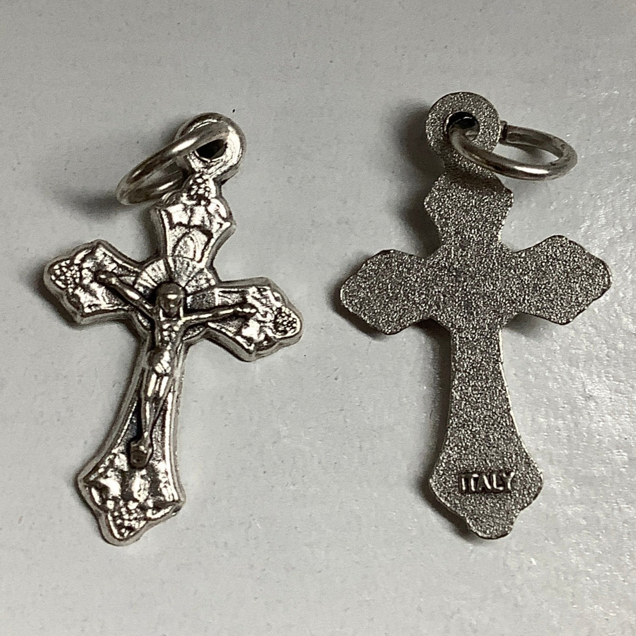 Crucifix Medal/1"/16-721
