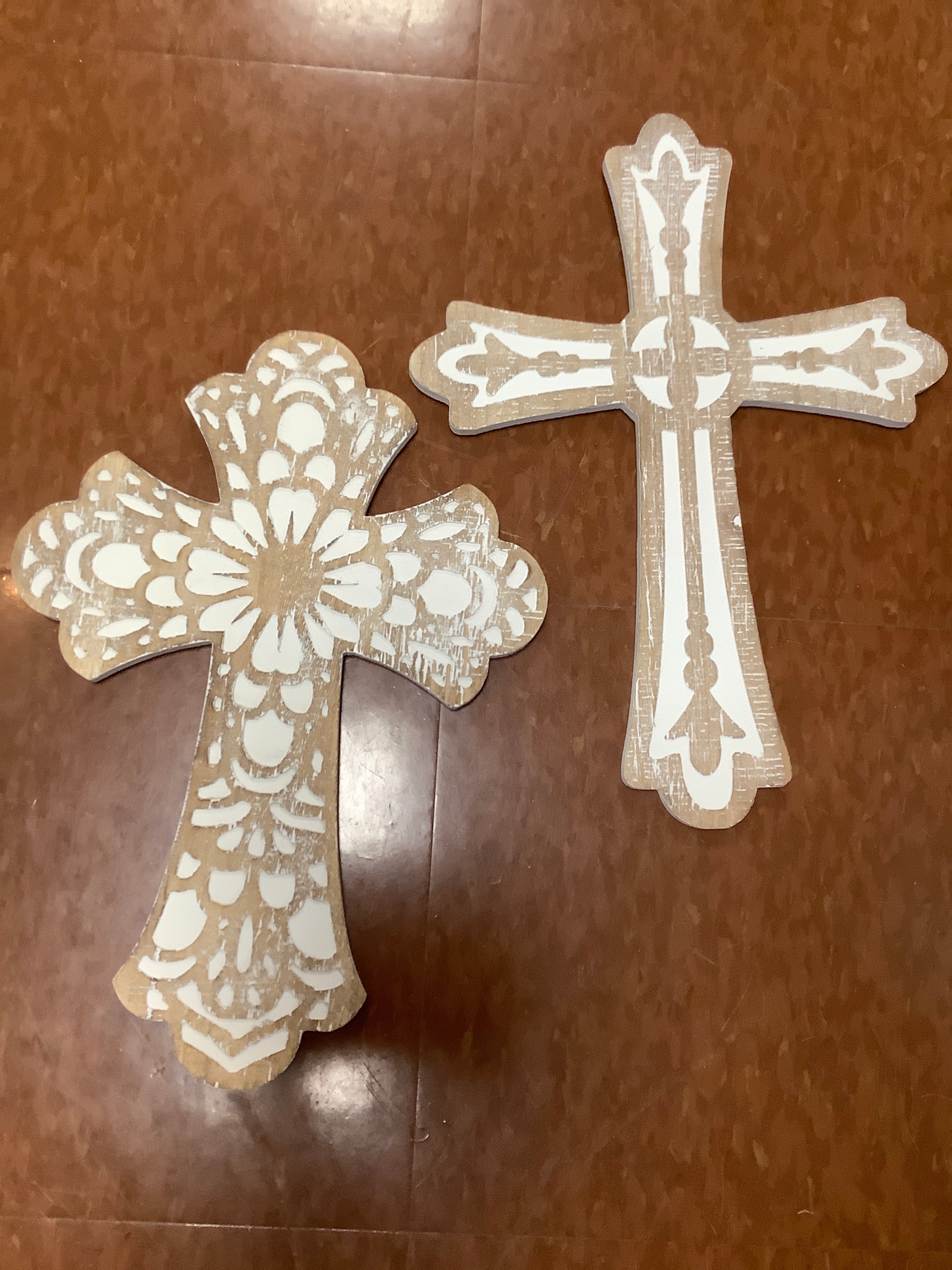 Cross/Wall/Carved/Wt/Beige