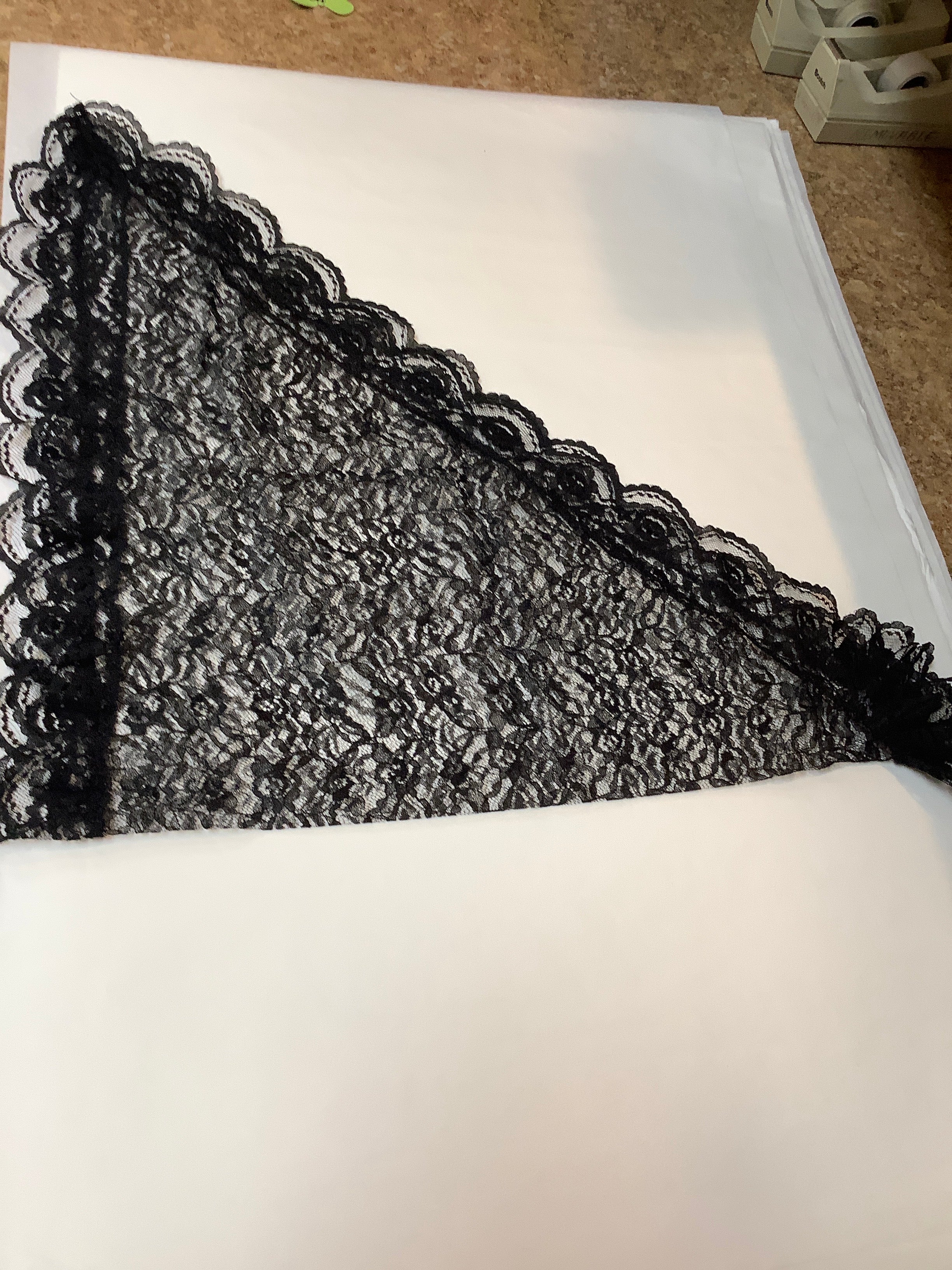 Mantilla in Black/30-200-01