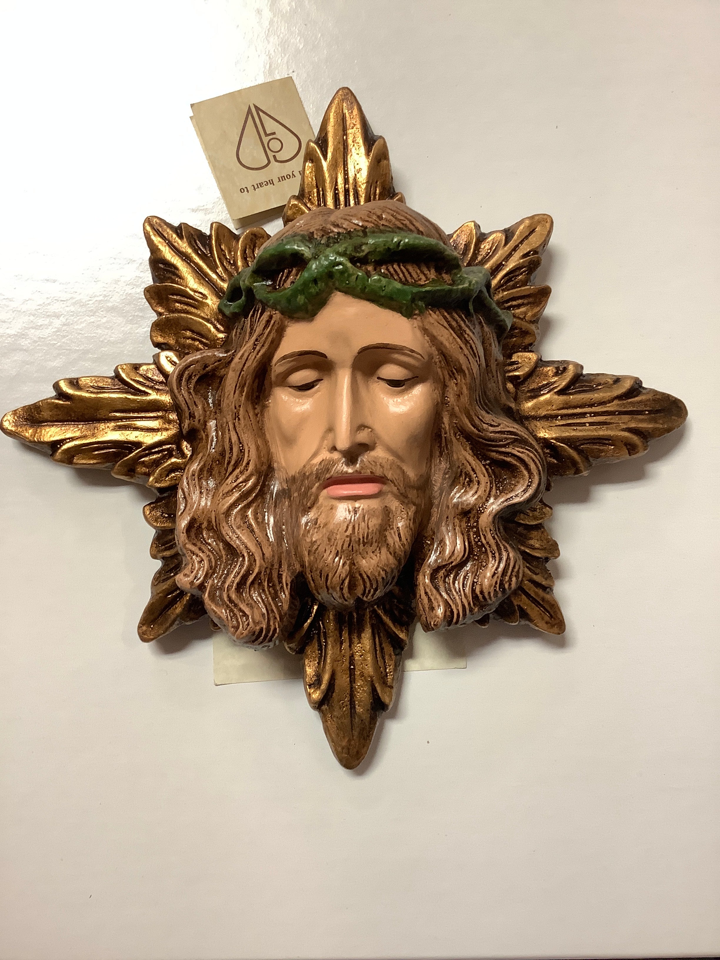 Wall Figurine-Divine Face Of Jesus