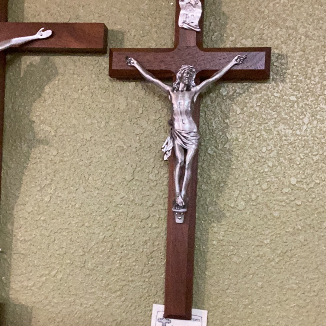 Crucifix/15"/Walnut/PewterCorpu