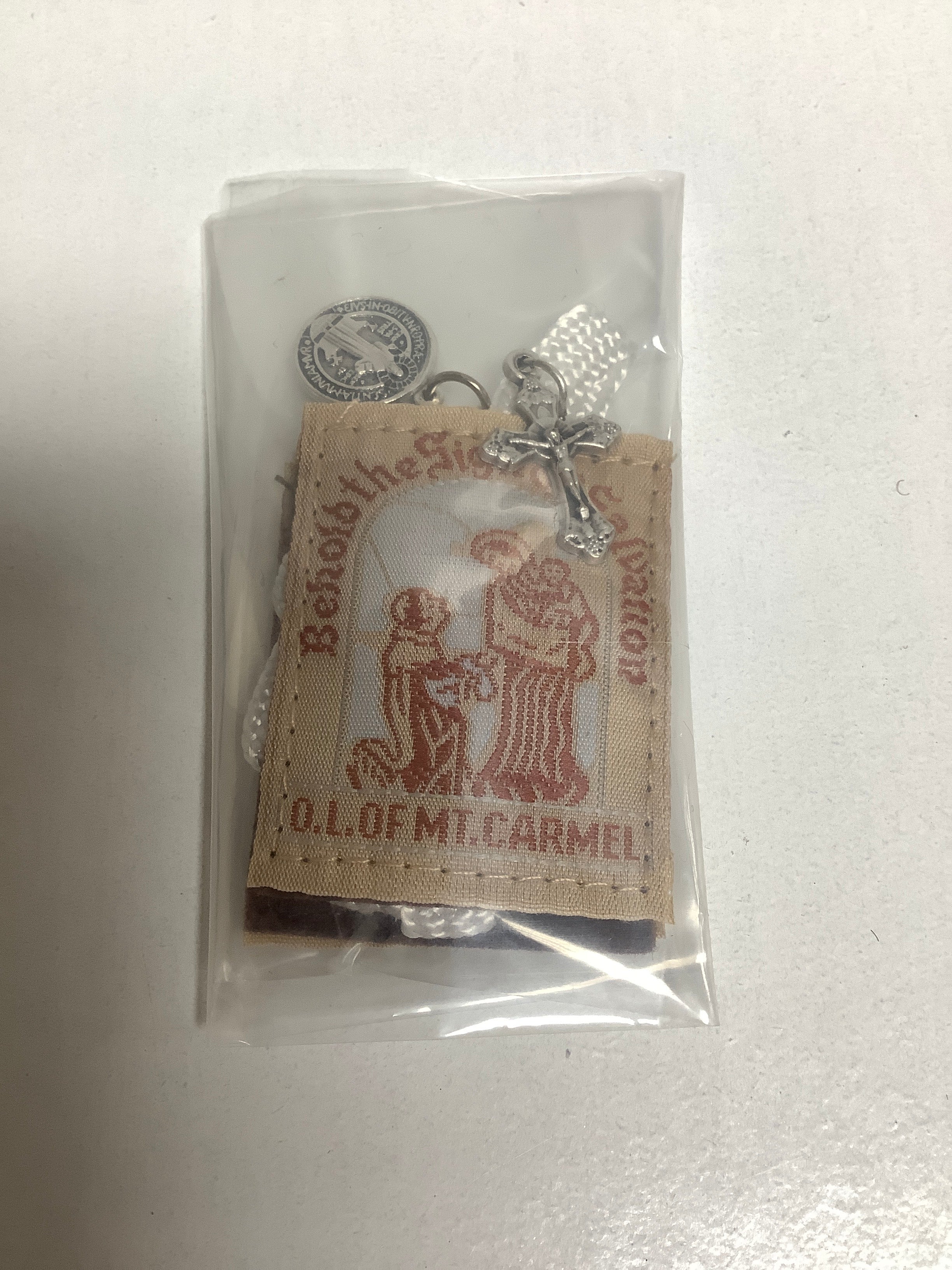 Scapular/White/St.Ben Med/Cruci
