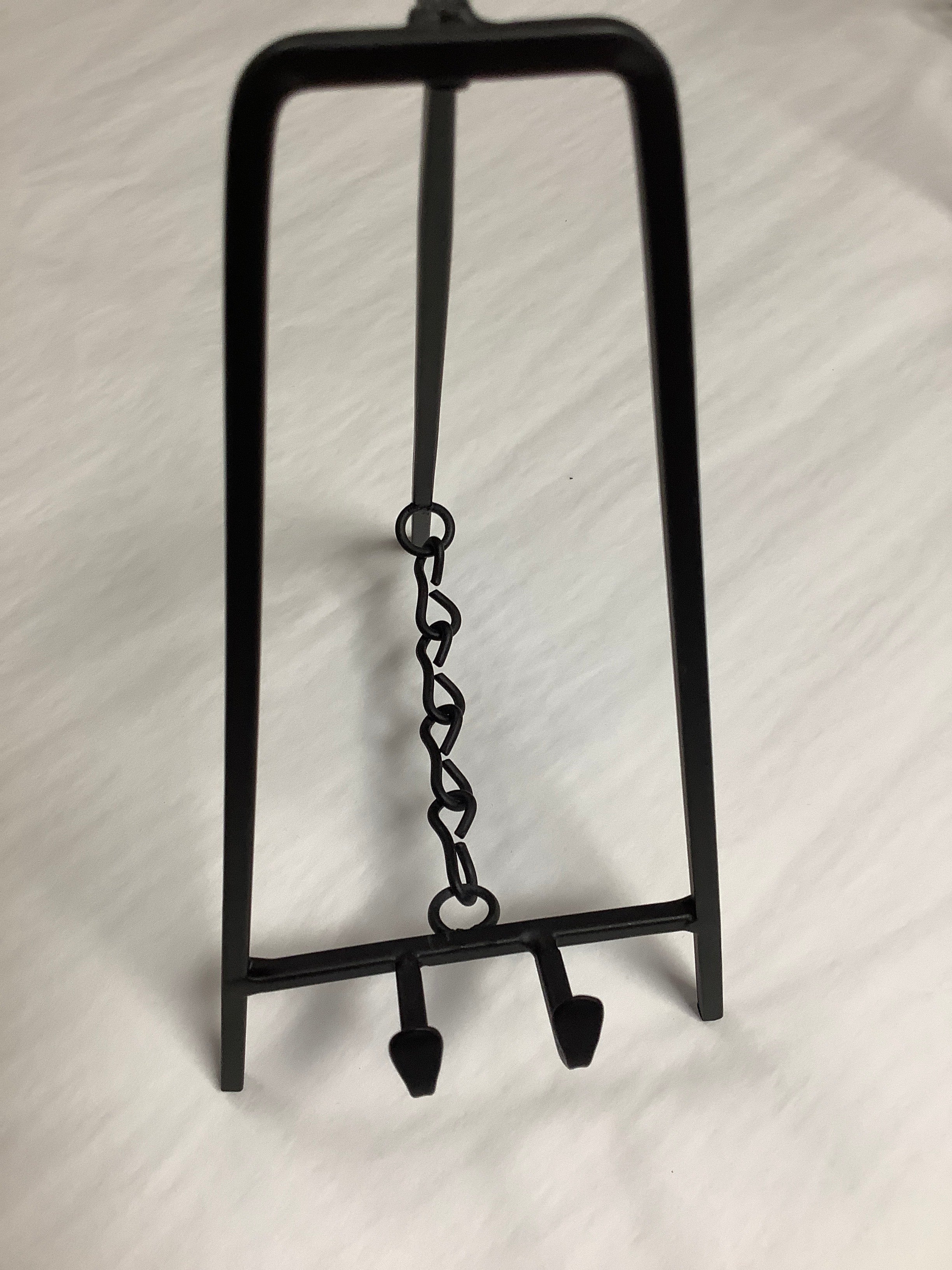 Easel-Black-6.5"-40118