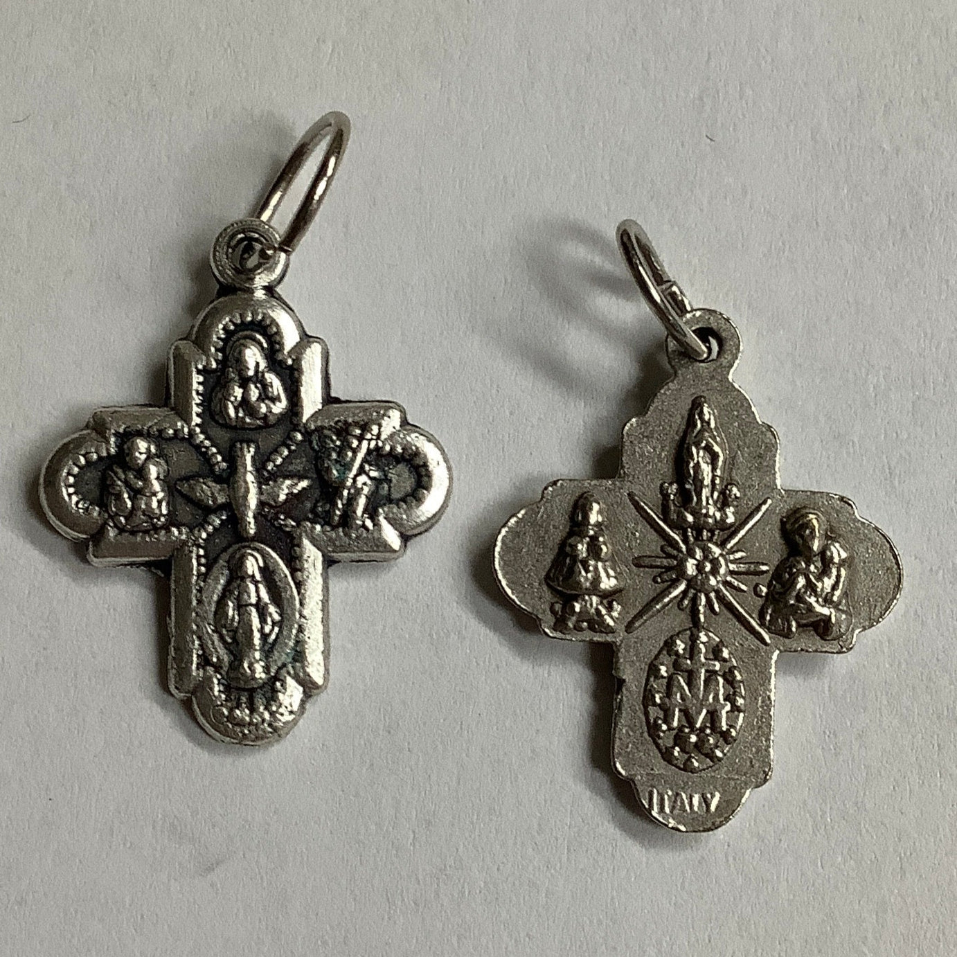 Medal/4-way/Oxidized/Small