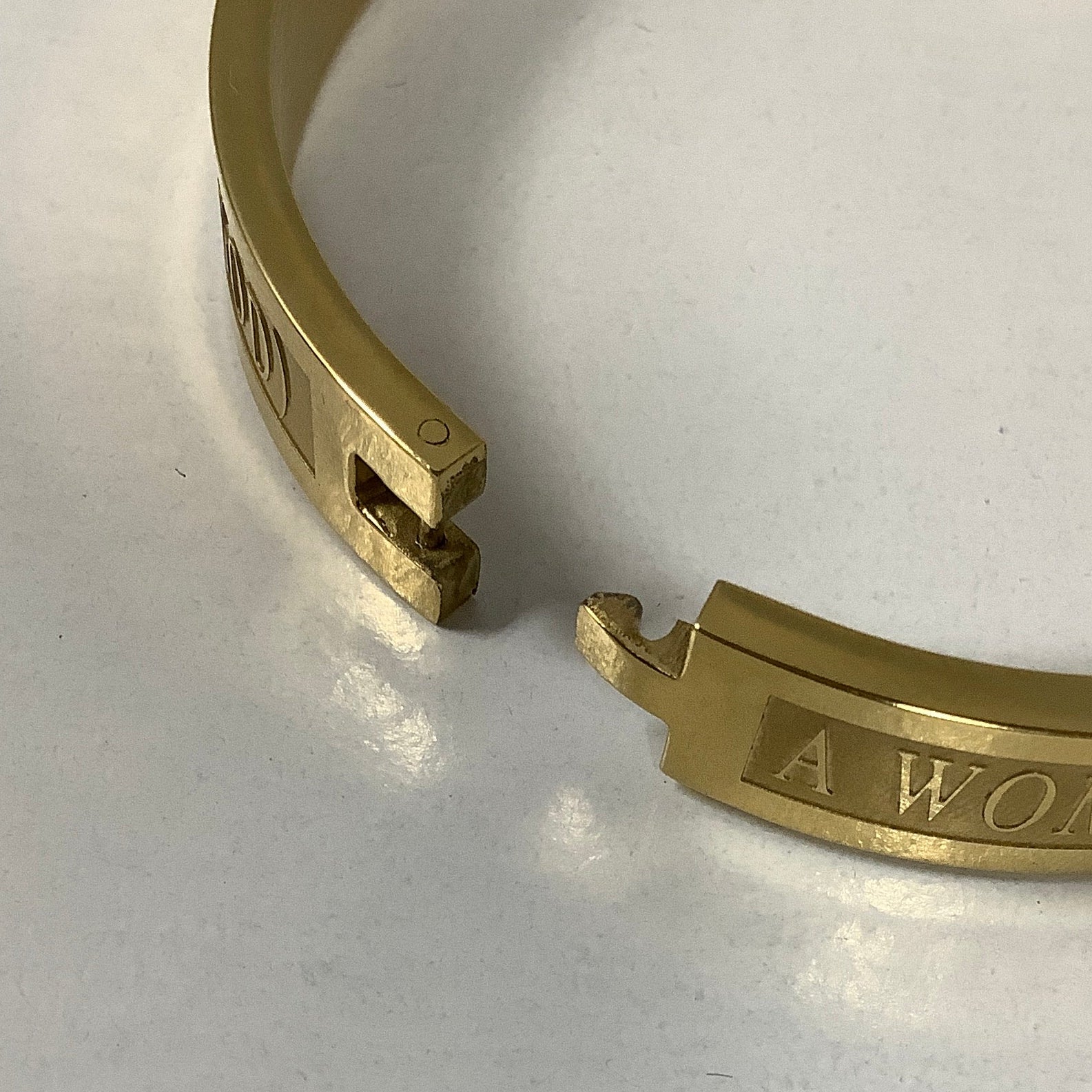 Bracelet-Bangle-Gold-Women of God-Pro 31