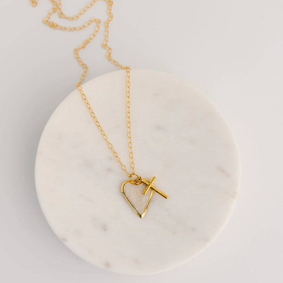 Necklace-GP-24"-Cross-Pearl Heart